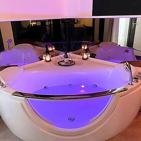 Отель Le Venitien 2*